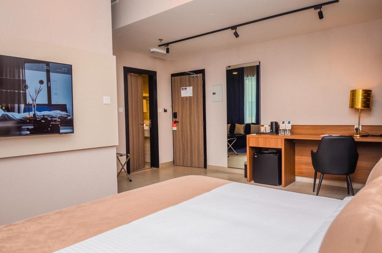 Vogo Grand Hotel Formerly Best Western Plus Hotel Dubai Academic City מראה חיצוני תמונה