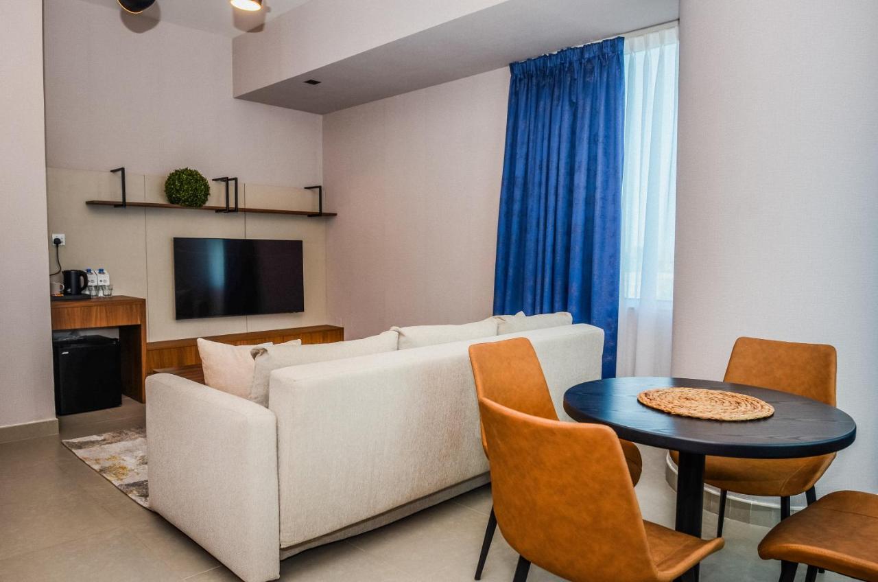 Vogo Grand Hotel Formerly Best Western Plus Hotel Dubai Academic City מראה חיצוני תמונה
